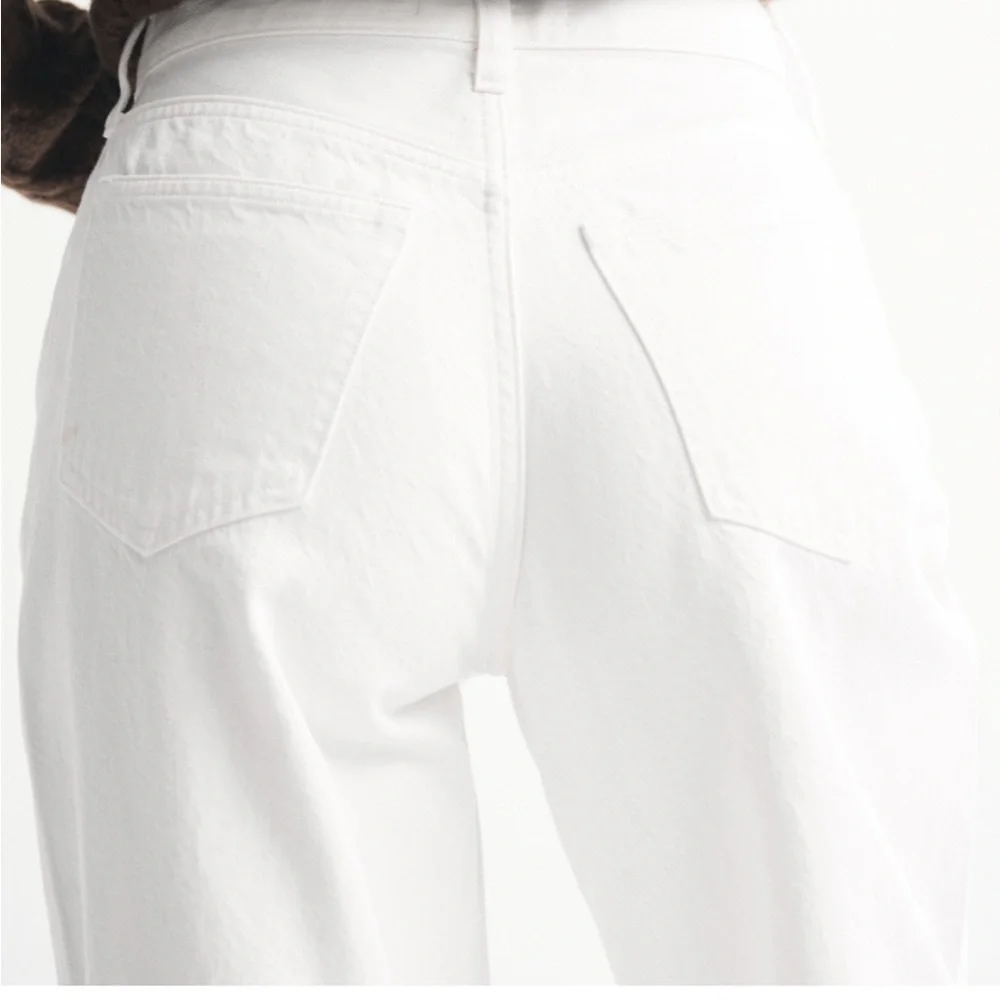 Abercrombie and Fitch High Rise Wide Leg Jean white size 32 long NWT - Picture 2 of 13